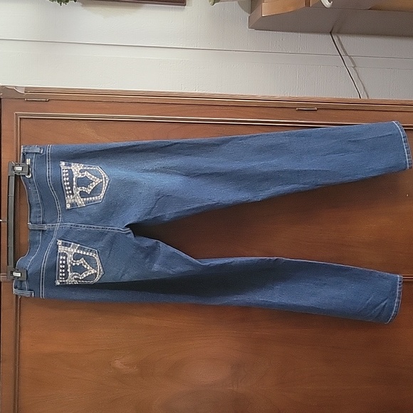 Ladies/Junior jeans in size 11/12. Sumba Jean brand. - Picture 2 of 8